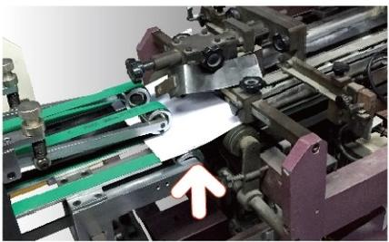 MF-PBM350を結合するワイヤーO対ループ ノートのための中国Maufungの十分に自動ノートのペーパー打つ機械